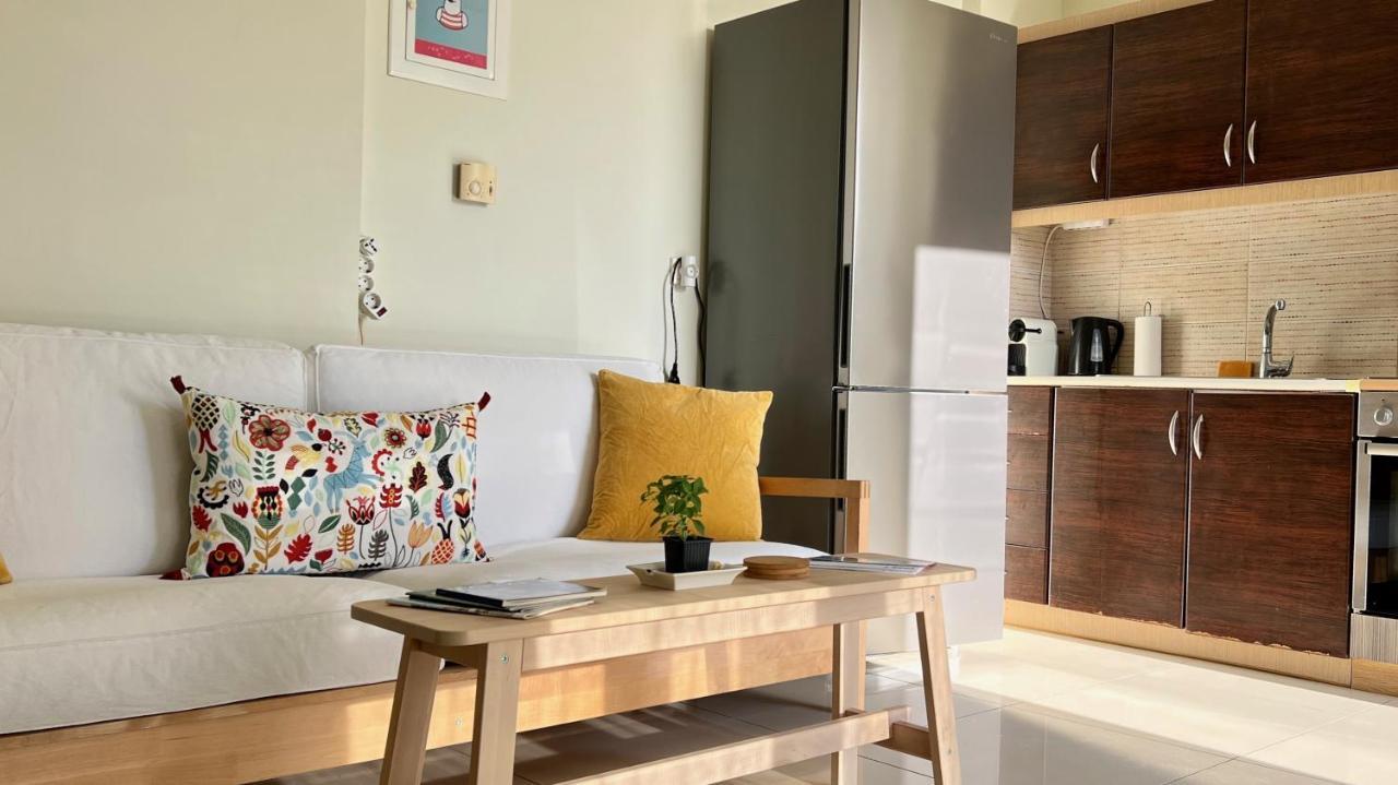 100 Meters From The Sea Apartment Xylokastro Luaran gambar