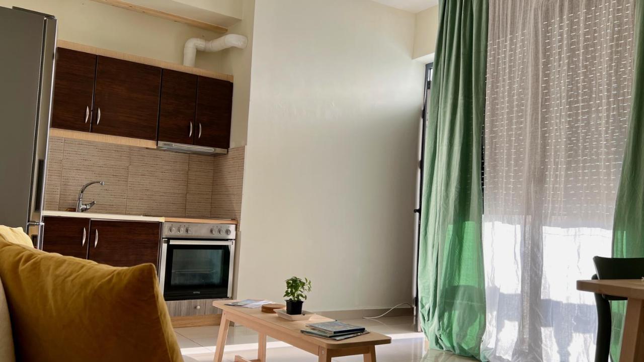 100 Meters From The Sea Apartment Xylokastro Luaran gambar