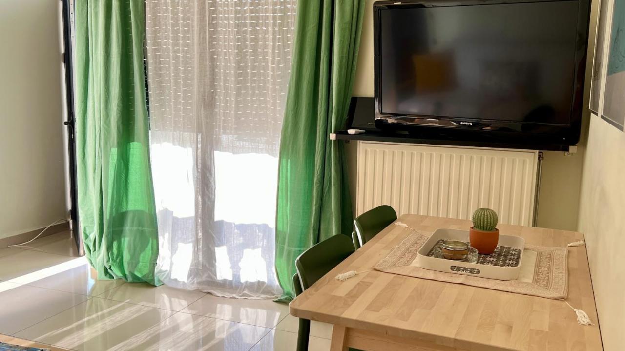100 Meters From The Sea Apartment Xylokastro Luaran gambar