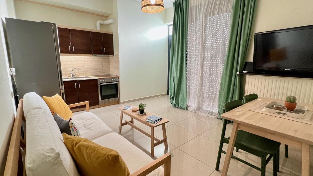 100 Meters From The Sea Apartment Xylokastro Luaran gambar