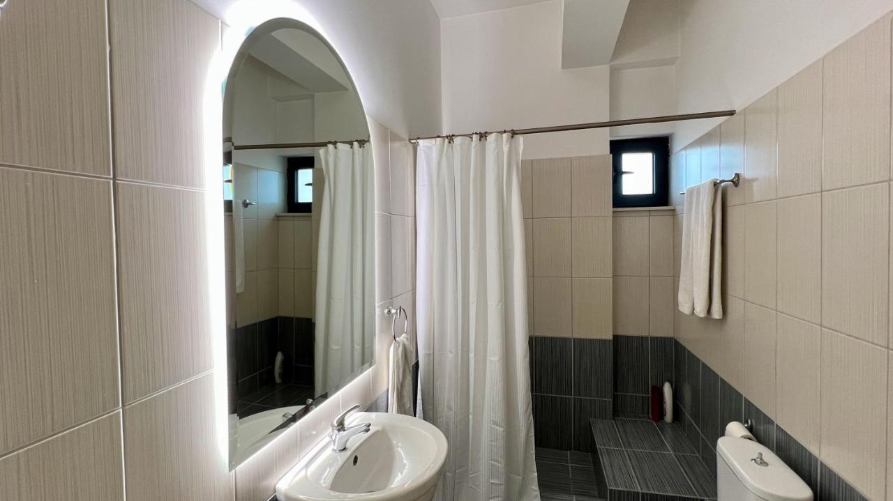 100 Meters From The Sea Apartment Xylokastro Luaran gambar