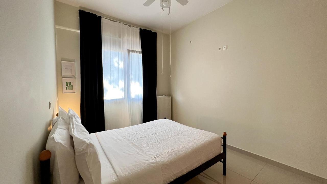 100 Meters From The Sea Apartment Xylokastro Luaran gambar