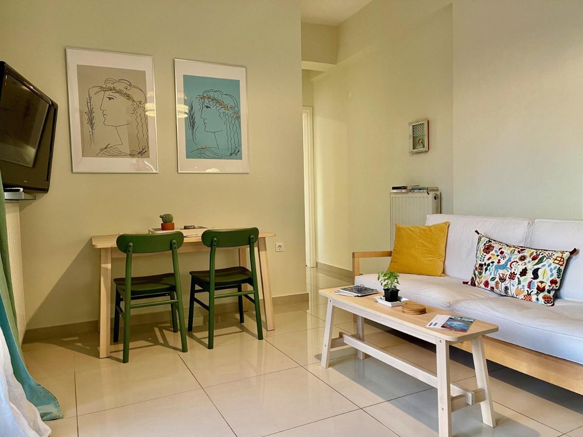 100 Meters From The Sea Apartment Xylokastro Luaran gambar
