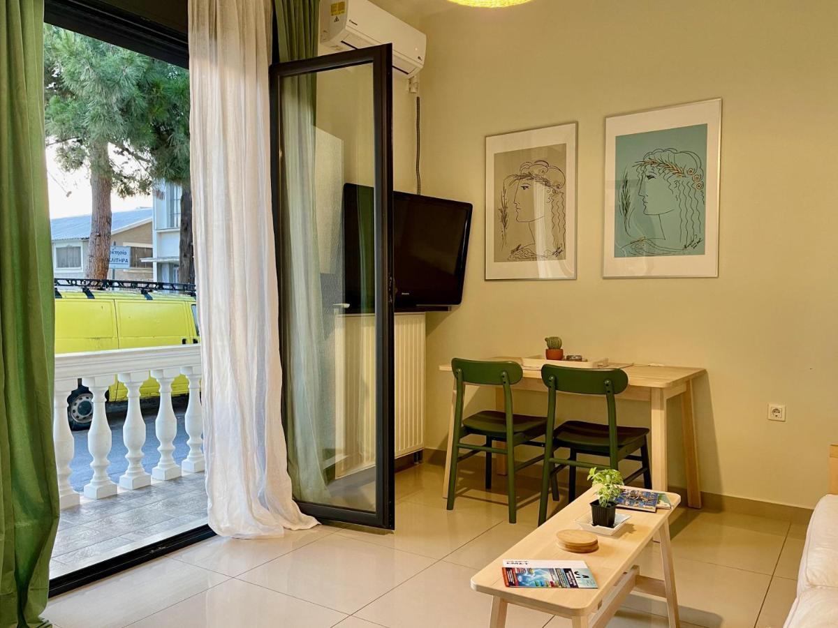 100 Meters From The Sea Apartment Xylokastro Luaran gambar